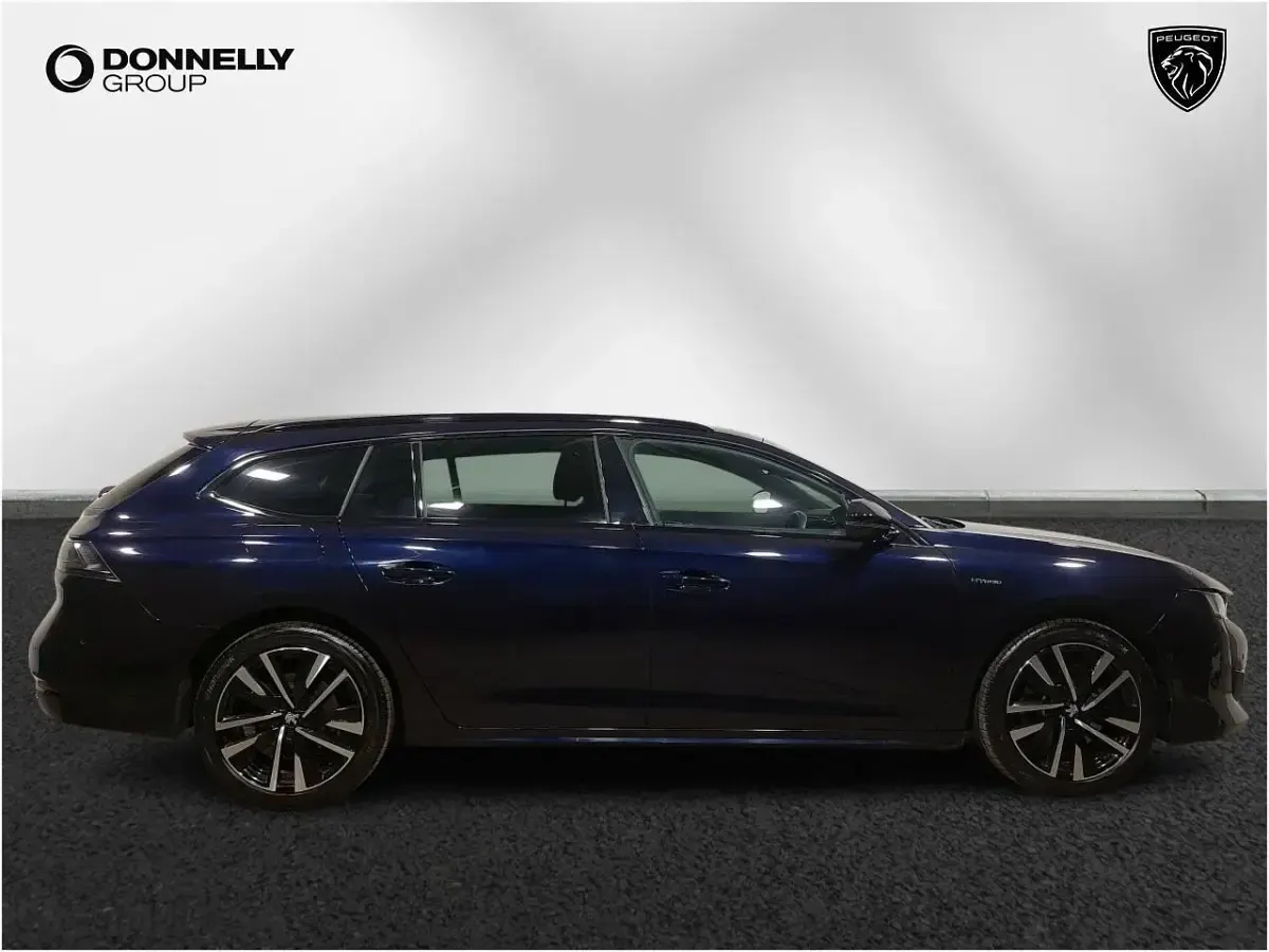 Used Peugeot 508 SW GT 222 HP (163 kW) 2023 Blue Estate