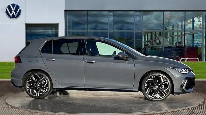 Used VW Golf VIII R-line 150 HP (110 kW) 2025 Dolphin grey metallic Hatchback