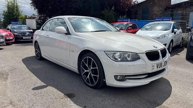 White Used 2011 BMW 320 Cabriolet Cabriolet | £1,500 - Image 1/4
