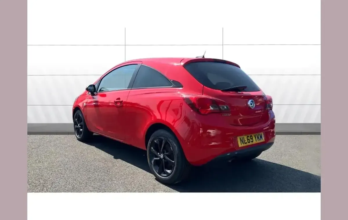 Used Vauxhall Corsa 73 HP (53 kW) 2019 Red Hatchback