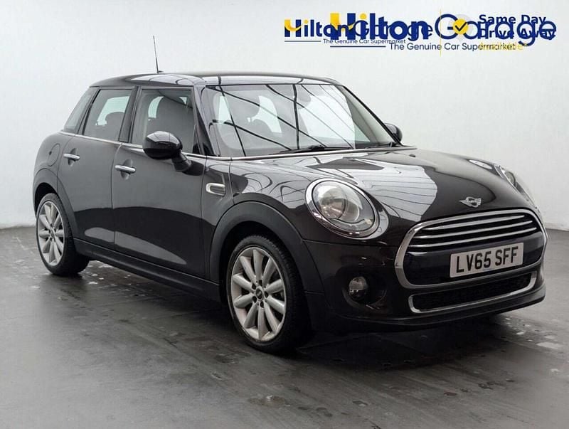 Usado Mini Cooper Hatch 136 HP (100 kW) 2016 Castanho Citadino