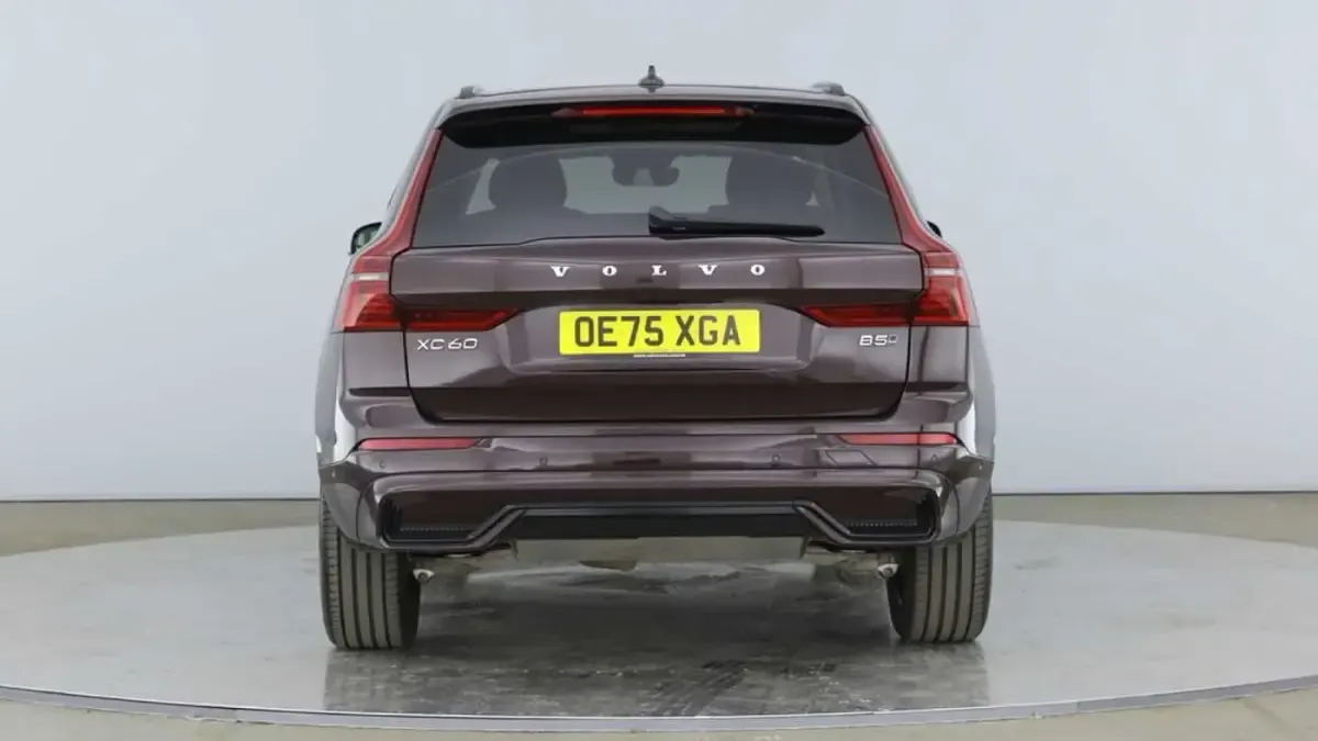 Used Volvo XC60 Plus 247 HP (181 kW) 2026 SUV