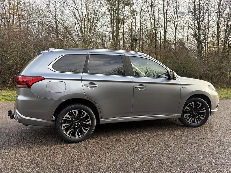 Used Mitsubishi Outlander P-HEV 2017 Grey SUV