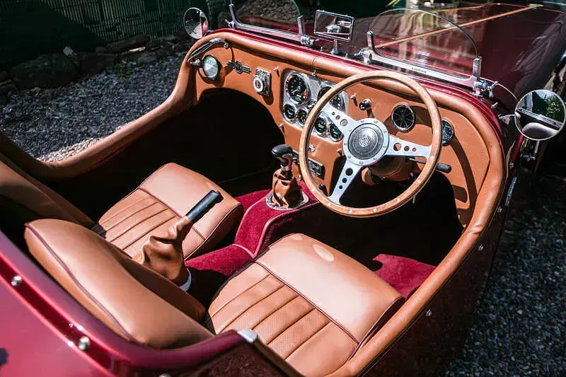 Used MG B GT 1967 Silver Coupe