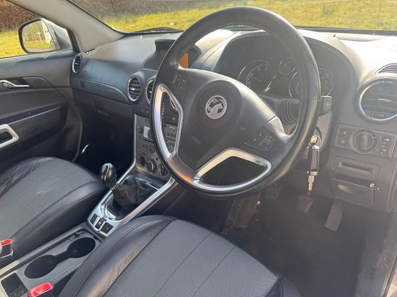 Used Vauxhall Antara 163 HP (119 kW) 2013 Grey SUV