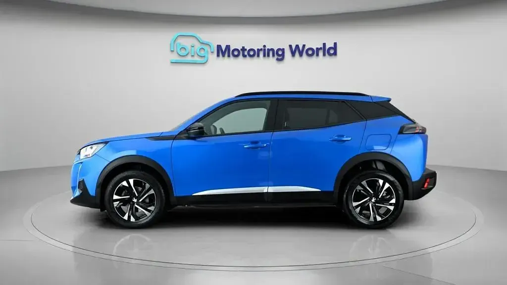 Used Peugeot 2008 Allure+ 100 HP (73 kW) 2023 Blue SUV