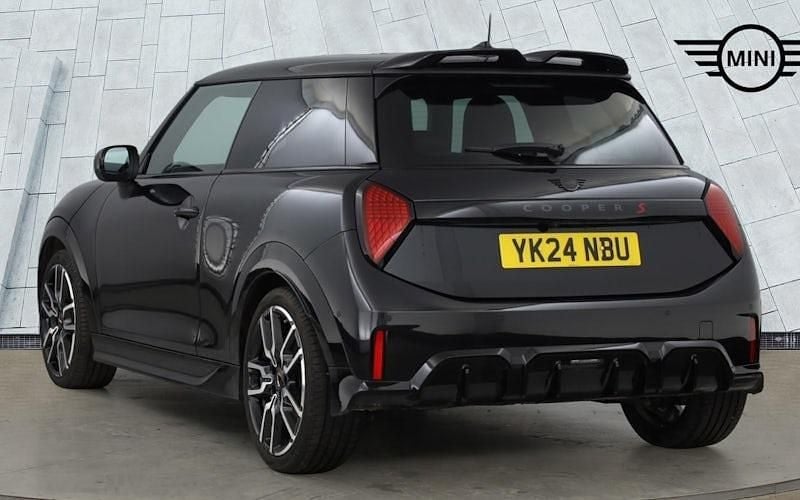 Used Mini Cooper Sport 150 kW (204 HP) 2026 Hatchback