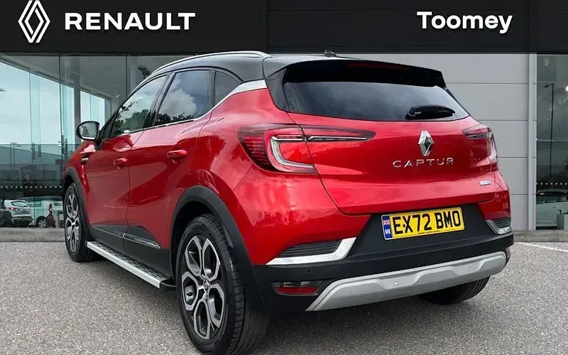 Used Renault Captur SE 143 HP (105 kW) 2022 Red  SUV