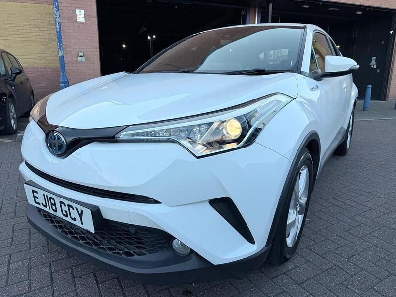 Used Toyota C-HR 2018 White SUV