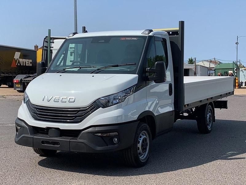 New Iveco Daily 140 HP (102 kW) 2025 White