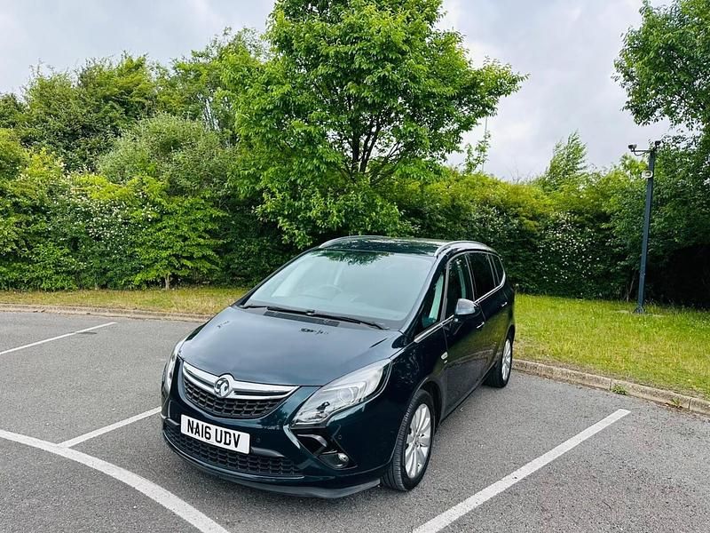 Green Used 2016 Vauxhall Zafira MPV | £6,895 (A bit pricey) - Image 1/4