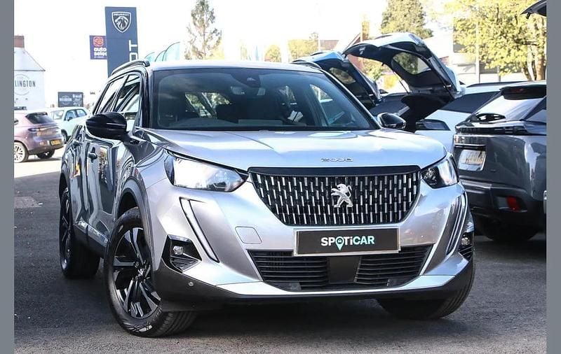 Begagnad Peugeot 2008 GTi 129 HK (94 kW) 2022 Grå SUV