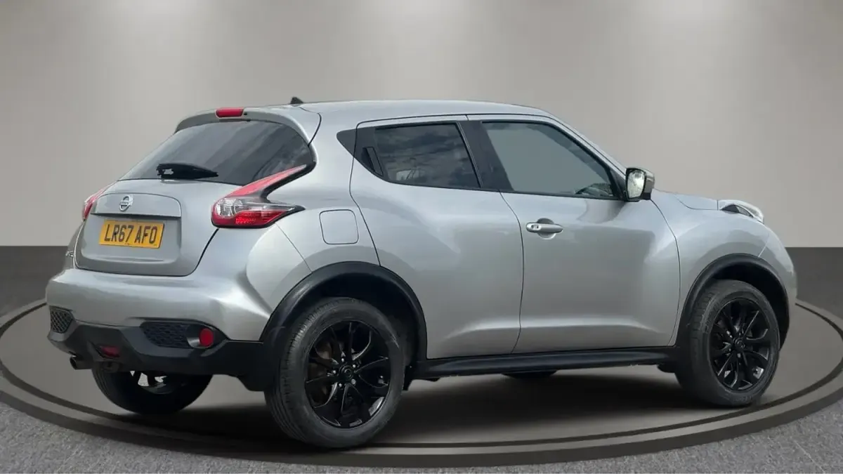 Używany Nissan Juke Tekna 2017 Srebrny SUV