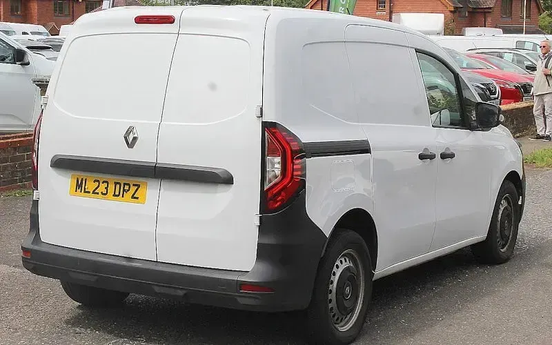 Used Renault Kangoo 95 HP (69 kW) 2023 White MPV