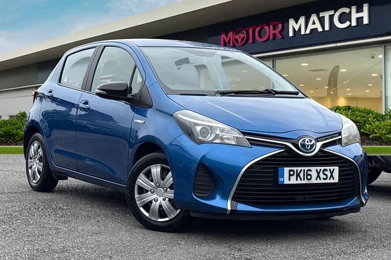 Used Toyota Yaris Hybrid Active 2016 Blue Hatchback