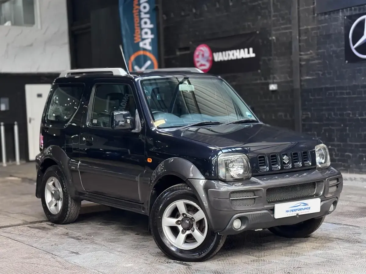 Used Suzuki Jimny 85 HP (62 kW) 2008 Black SUV