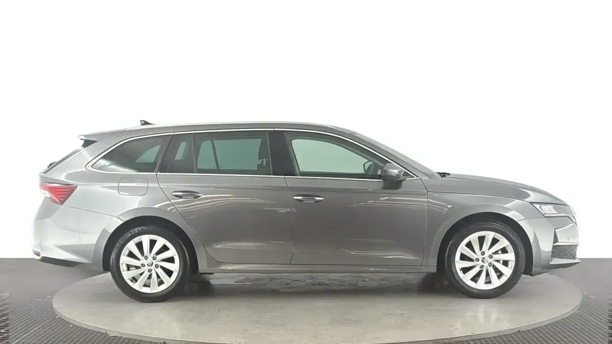 Used Skoda Octavia SE L 150 HP (110 kW) 2024 Grey Estate