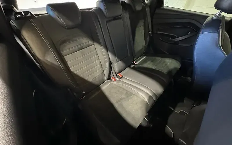 Used Ford Kuga ST-Line 150 HP (110 kW) 2017 Black SUV