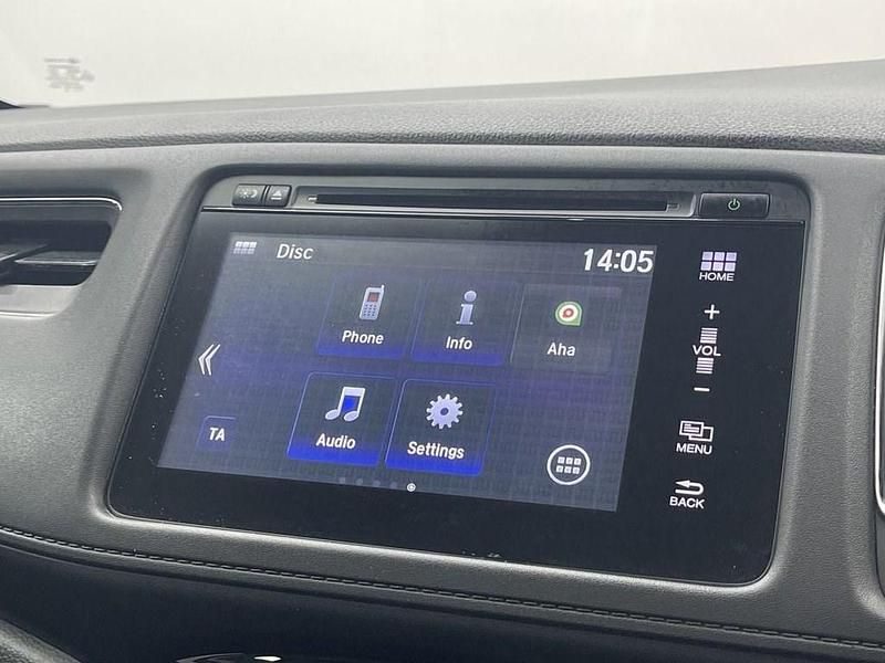 Used Honda HR-V SE 130 HP (95 kW) 2017 Red SUV