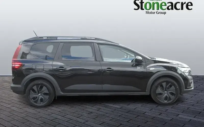 Used Dacia Jogger Expression 141 HP (103 kW) 2025 MPV