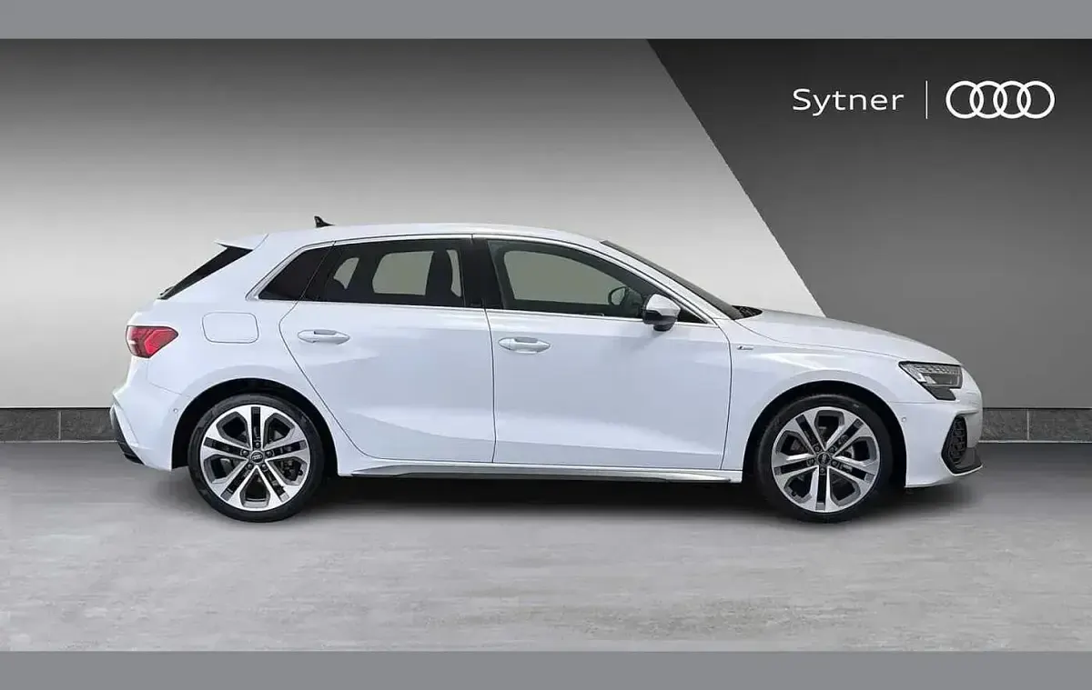 Used Audi A3 S-Line 147 HP (108 kW) 2025 White Hatchback