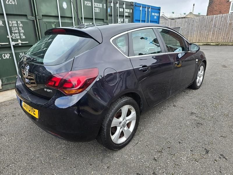 Used Vauxhall Astra SRi 2011 Black Hatchback
