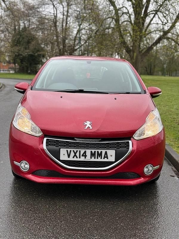 Used Peugeot 208 Active 2014 Red Hatchback