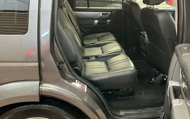 Used Land Rover Discovery 4 SE 256 HP (188 kW) 2015 SUV
