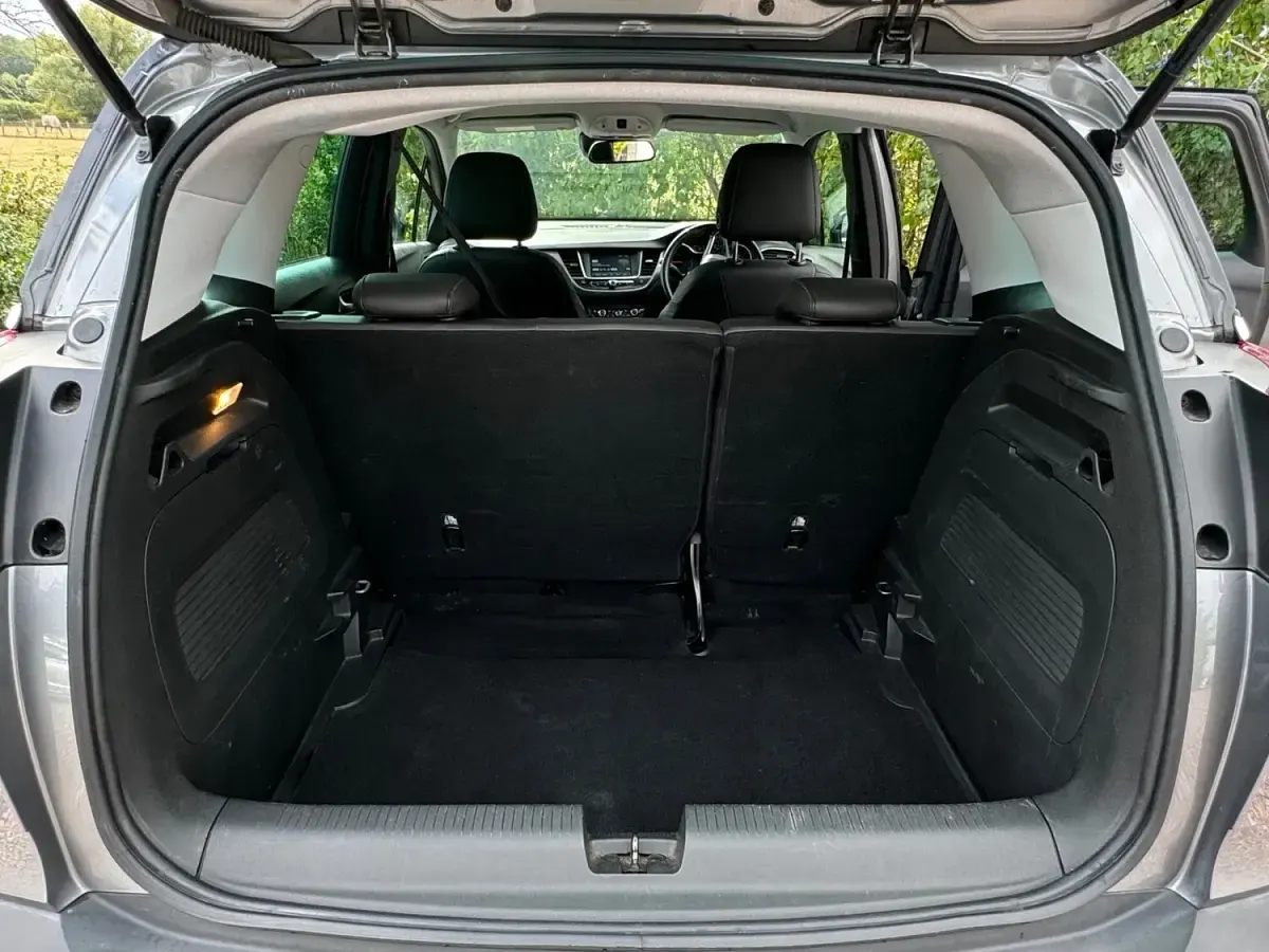 Used Vauxhall Crossland X Elite 120 HP (88 kW) 2018 Grey SUV