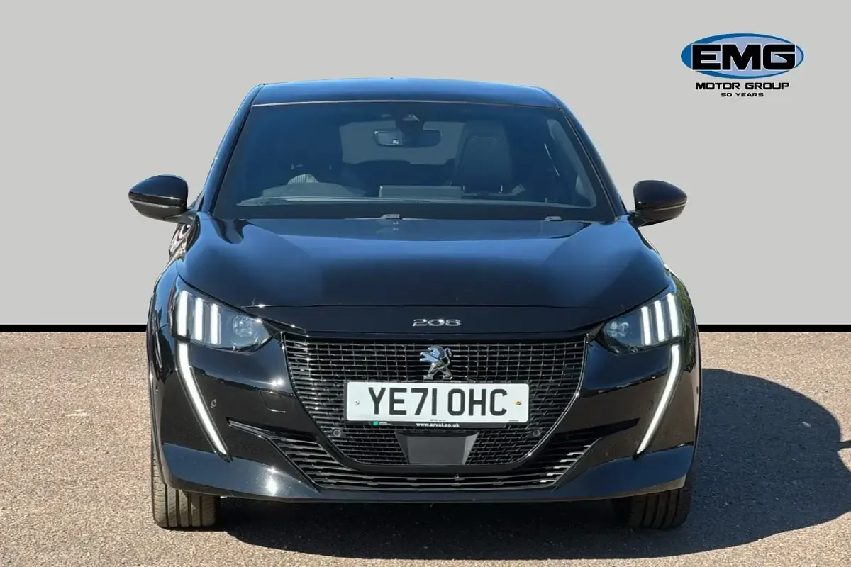 Second-hand Peugeot e-208 GT 100 kW (136 CP) 2021 Negru Hatchback