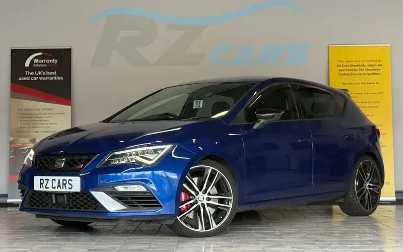 Used Seat Leon CUPRA 300 HP (220 kW) 2017 Blue Hatchback