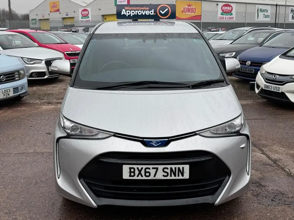 Used Toyota Estima Hybrid 2017 Silver Estate