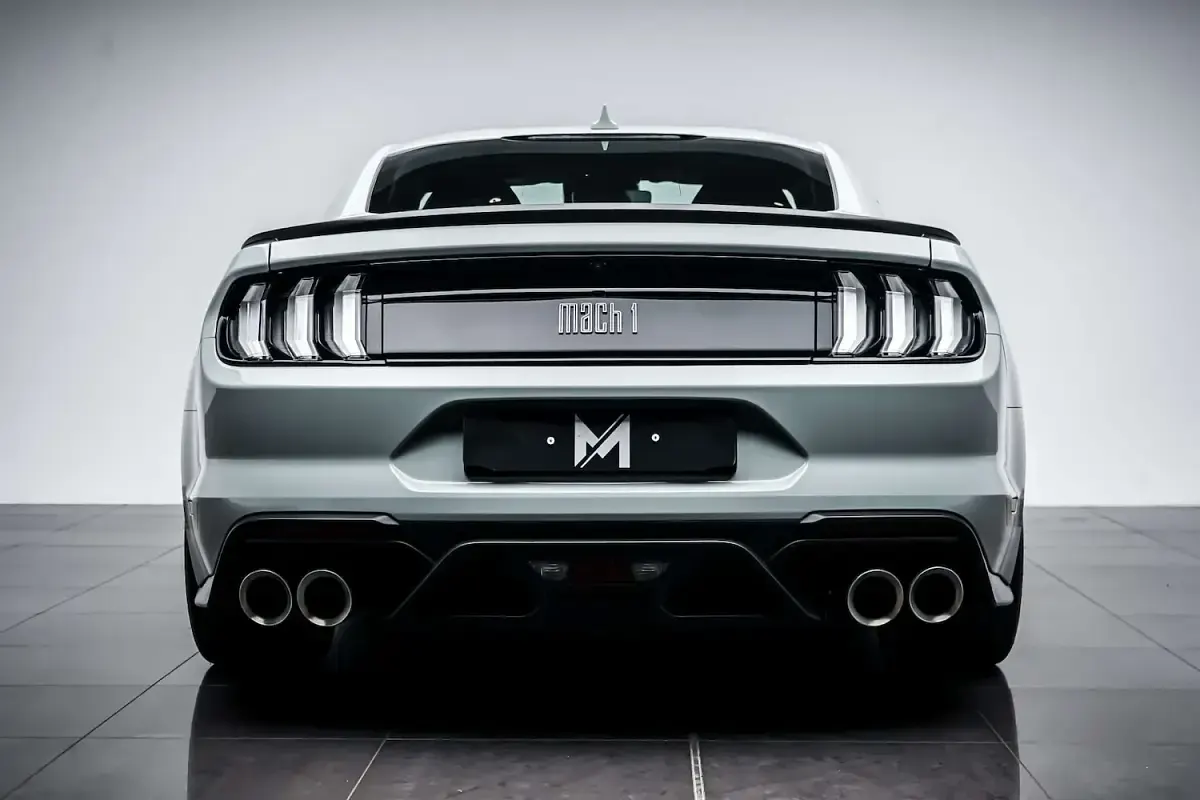 Used Ford Mustang Fastback 460 HP (338 kW) 2022 Silver Coupe