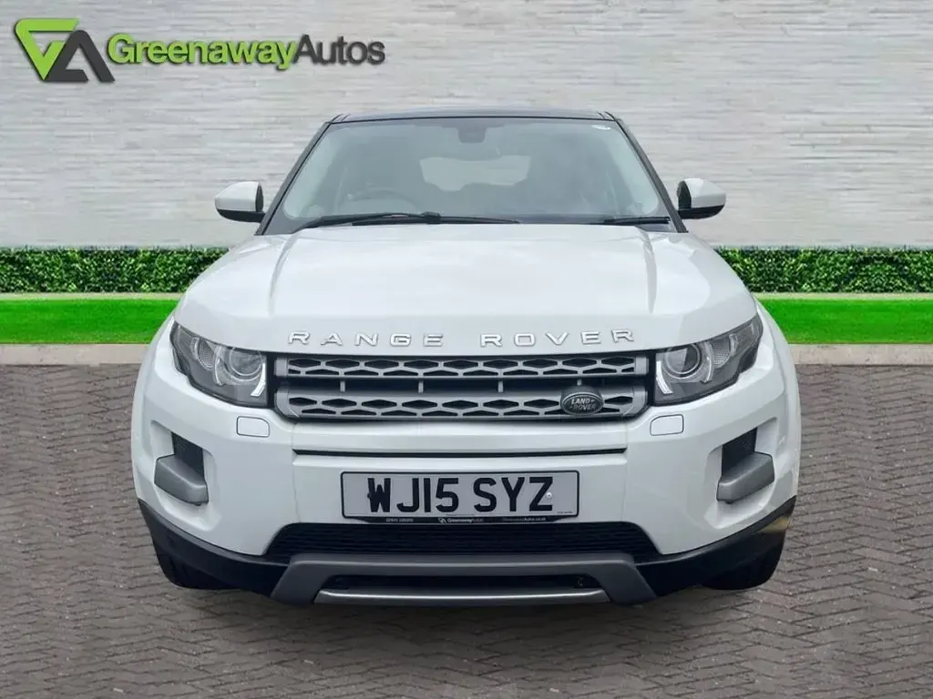 Used Land Rover Range Rover evoque Pure 190 HP (139 kW) 2015 White Estate