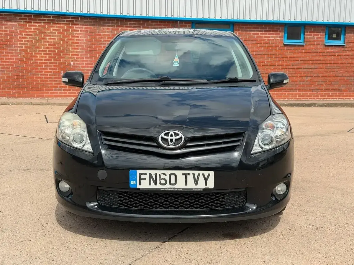 Used Toyota Auris SR 2010 Black Hatchback