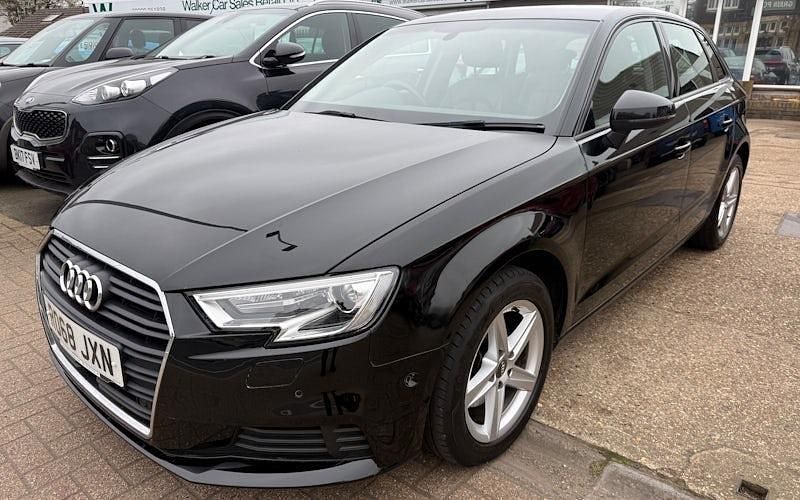 Used Audi A3 Sportback Design 116 HP (85 kW) 2019 Hatchback