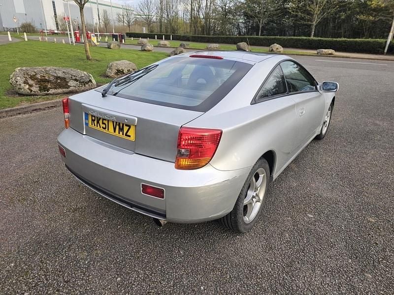 Used Toyota Celica 182 HP (133 kW) 2001 Grey Coupe