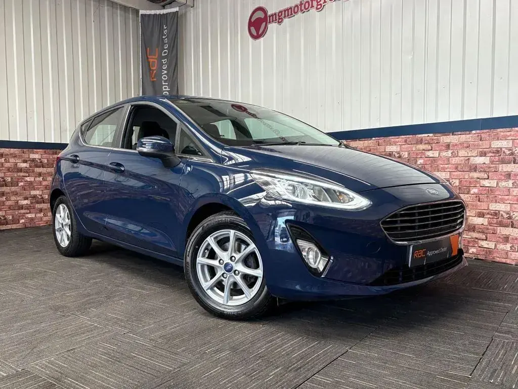Used Ford Fiesta Zetec 100 HP (73 kW) 2018 Blue Hatchback