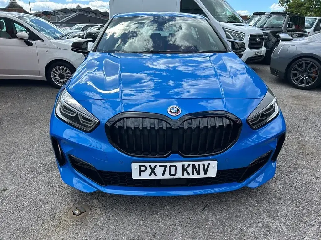 Used BMW 118 M Sport 140 HP (102 kW) 2020 Blue Hatchback