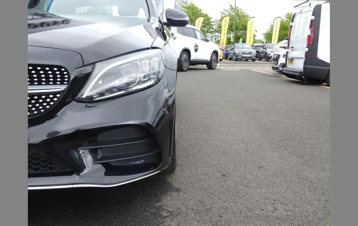 Used Mercedes C200 AMG Line Premium 180 HP (132 kW) 2019 Black Sedan