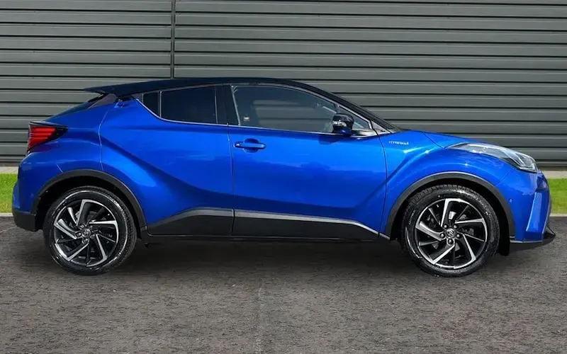 Used Toyota C-HR 122 HP (89 kW) 2020 Blue SUV