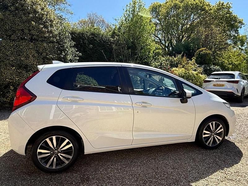 Używany Honda Jazz EX 102 KM (75 kW) 2016 Biały Hatchback