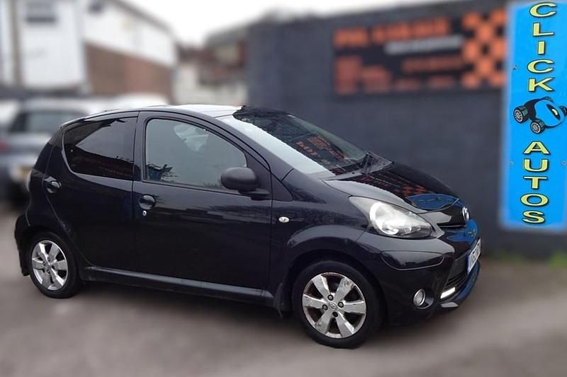 Used Toyota Aygo 68 HP (50 kW) 2012 Black Hatchback