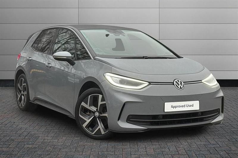 Used VW ID.3 Pro 150 kW (204 HP) 2023 Moonstone grey with black roof Hatchback