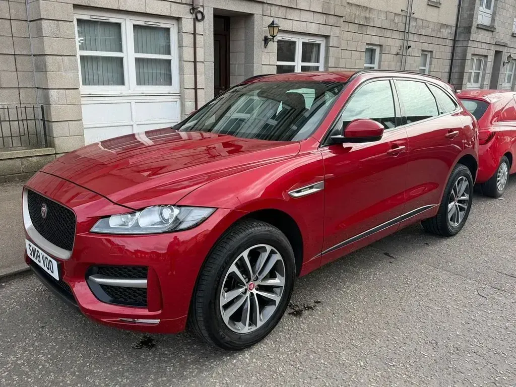 Used Jaguar F-Pace R-Sport 180 HP (132 kW) 2018 Red SUV