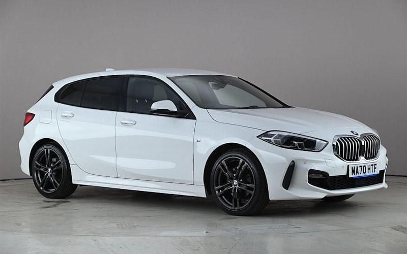 Begagnad BMW 118 M Sport 140 HK (102 kW) 2020 Halvkombi
