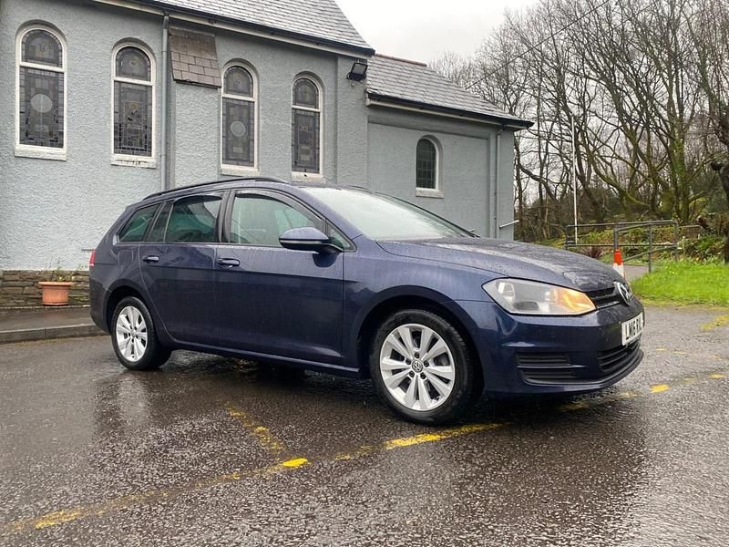 Begagnad VW Golf VII SE 2016 Blå Kombi