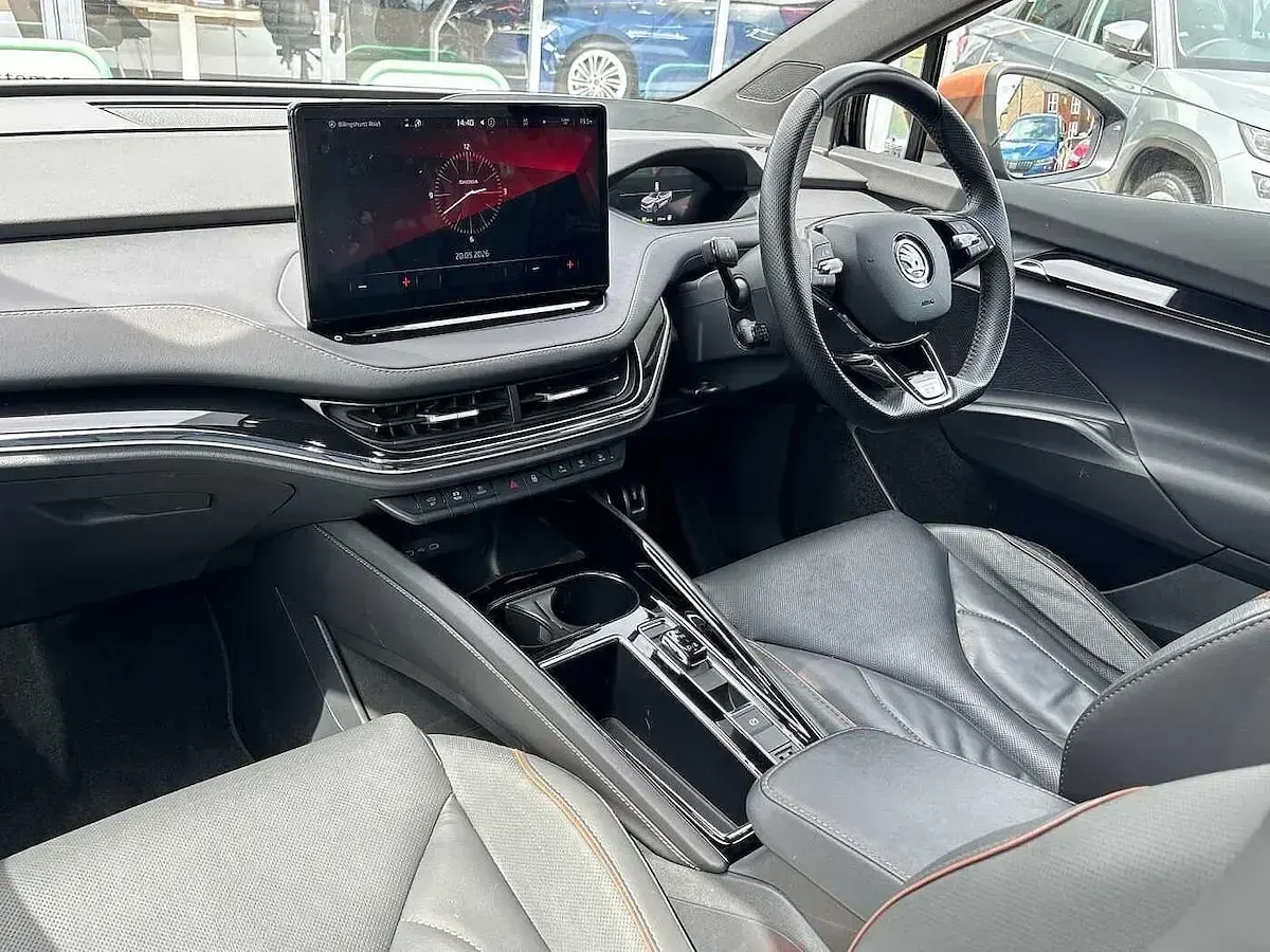 Used Skoda Enyaq iV SportLine 110 kW (150 HP) 2022 Black magic pearl effect SUV