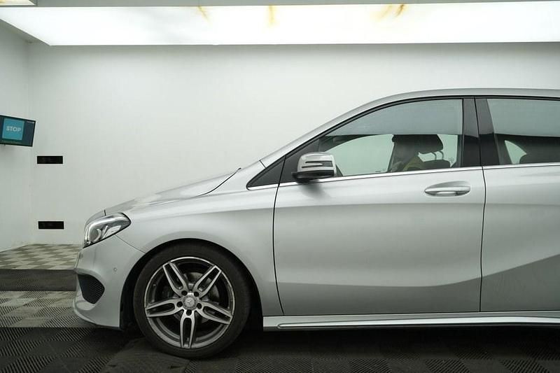 Used Mercedes B200 AMG line 136 HP (100 kW) 2017 Silver MPV