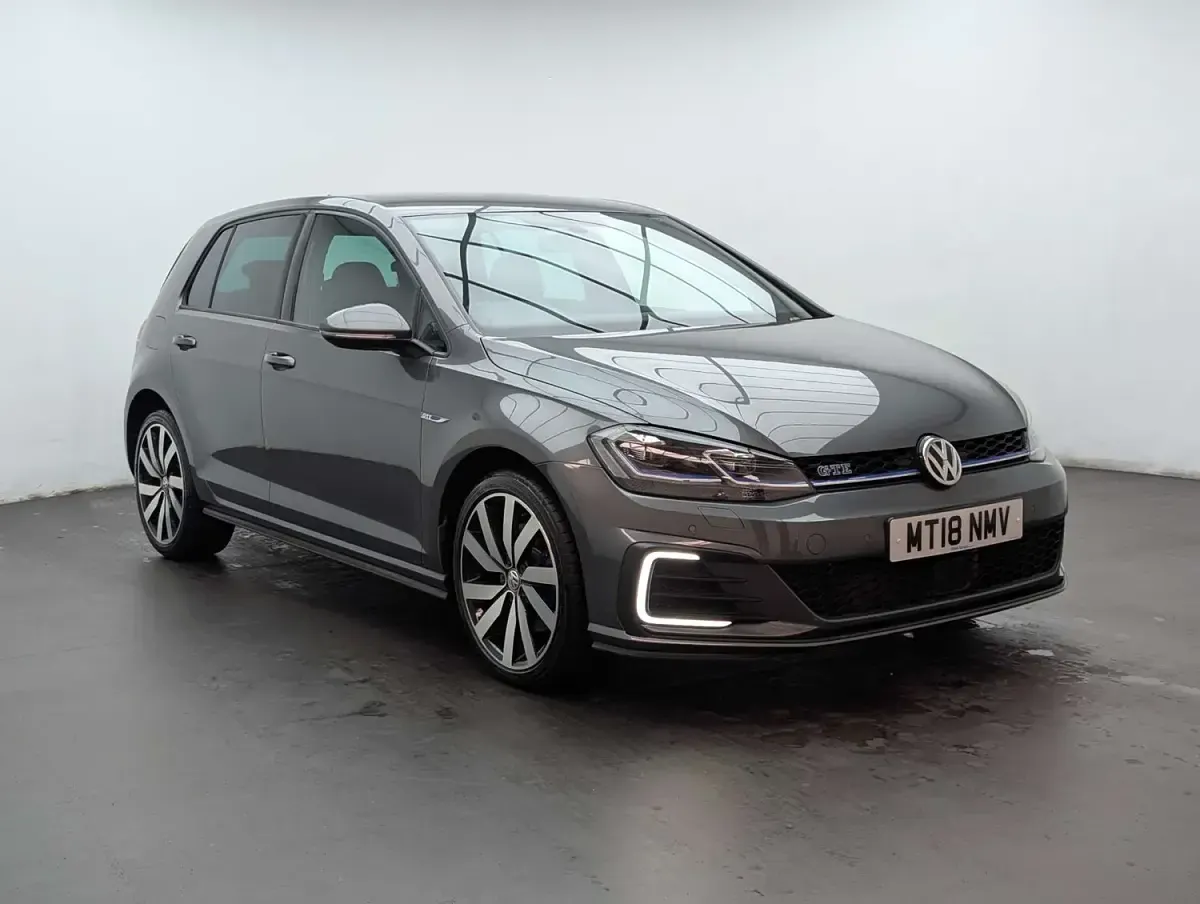 Used VW Golf VII Advance 204 HP (150 kW) 2018 Grey Hatchback